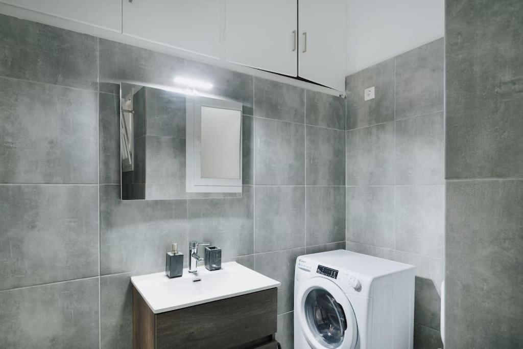A Place 4 U No18 Apartment Атина Екстериор снимка